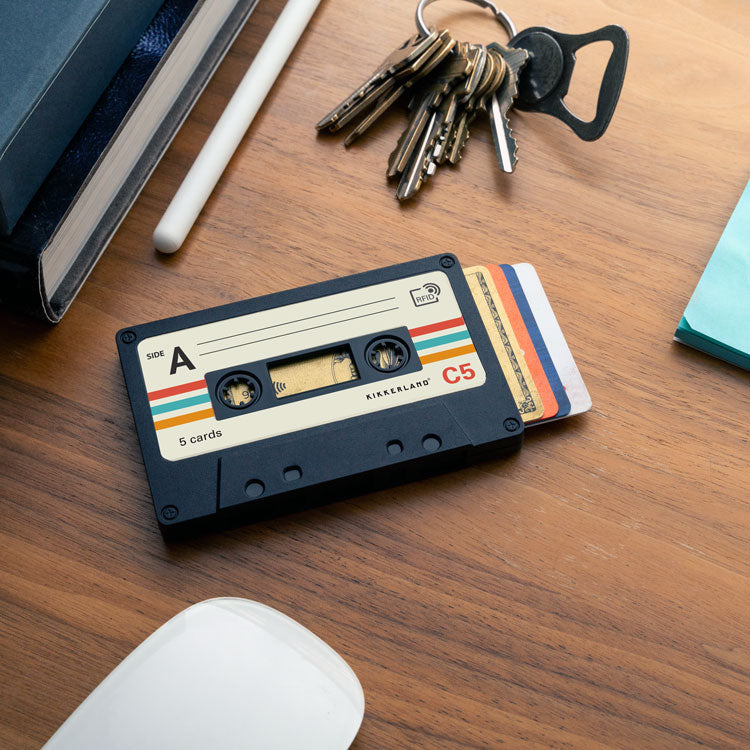 Pop-Up Card Holder